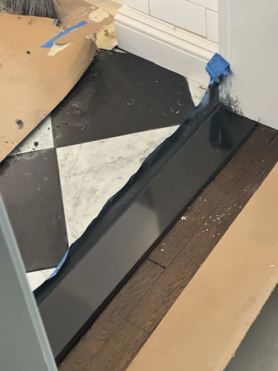 Floor threshold detail